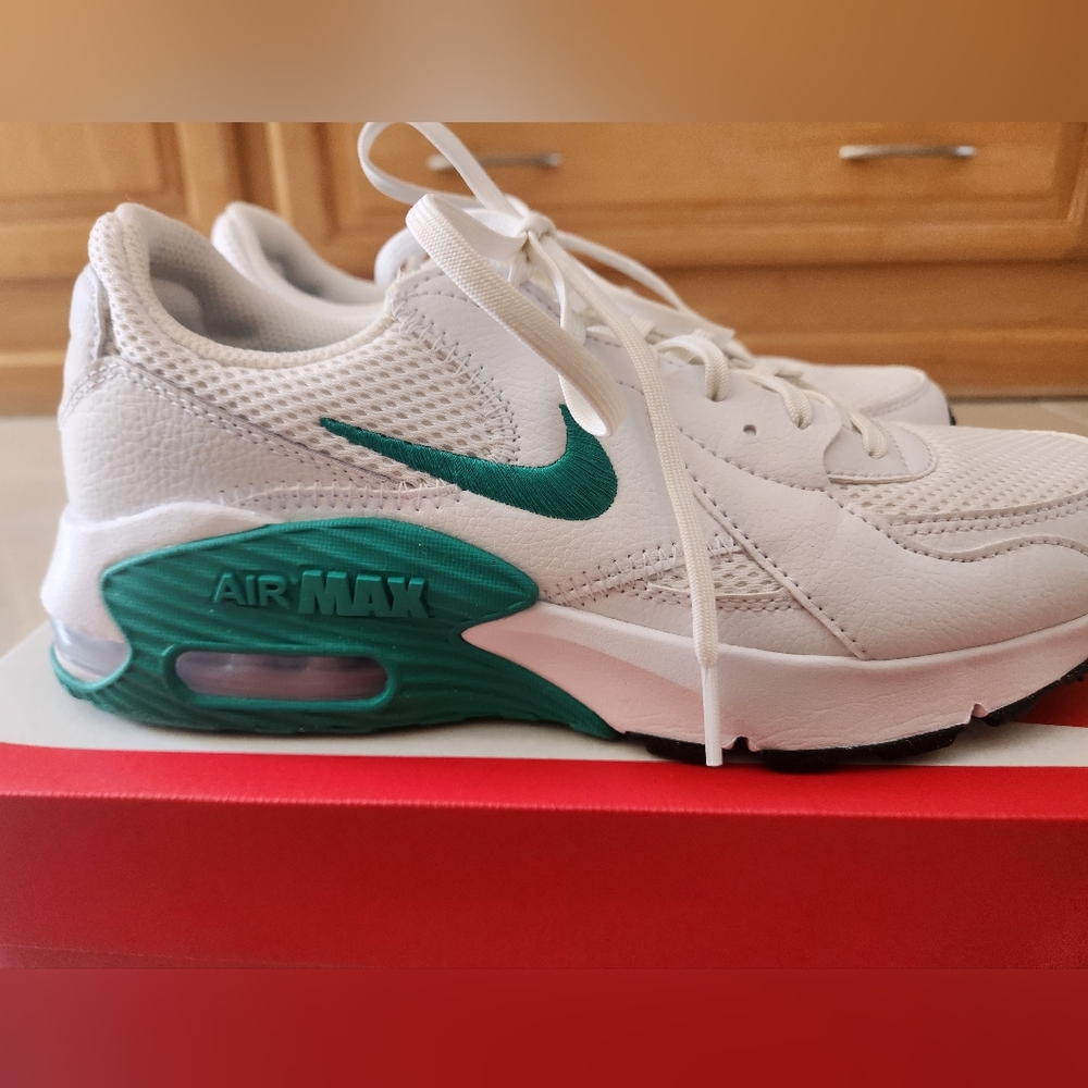 Nike Womens Air Max Emcee Neptune Green